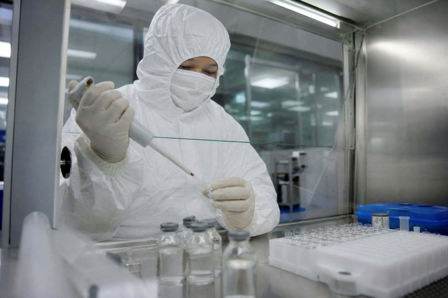 Revolution Medicines Secures FDA Approval for Rasonque: Implications for Investors and Traders